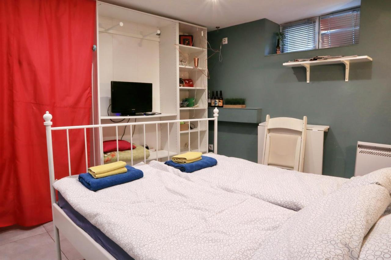 Apartament Center Cave